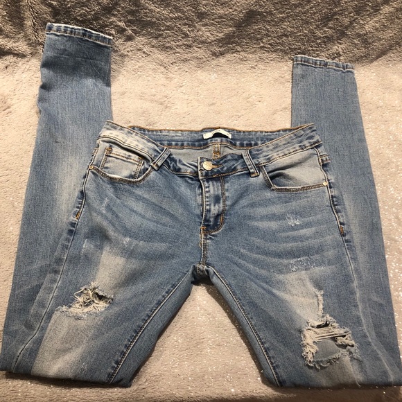 Laulia Ripped Skinny Jeans - Picture 4 of 8